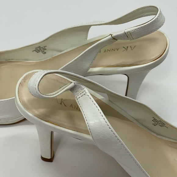 Vintage 90s White Slingback Pumps Open Toe Sandal Mid Heel Bridal Floral Shoes - Picture 10 of 17